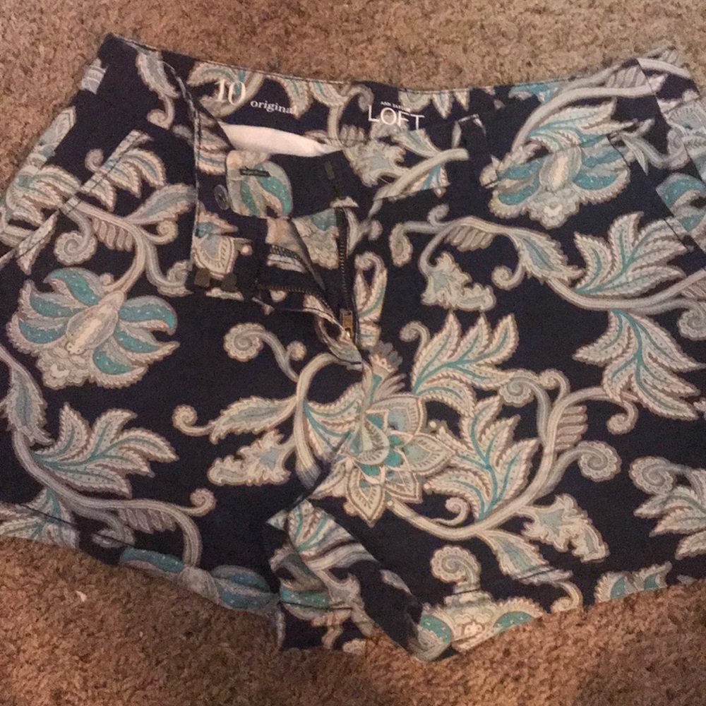 Loft size 10 3” inseam paisley shorts